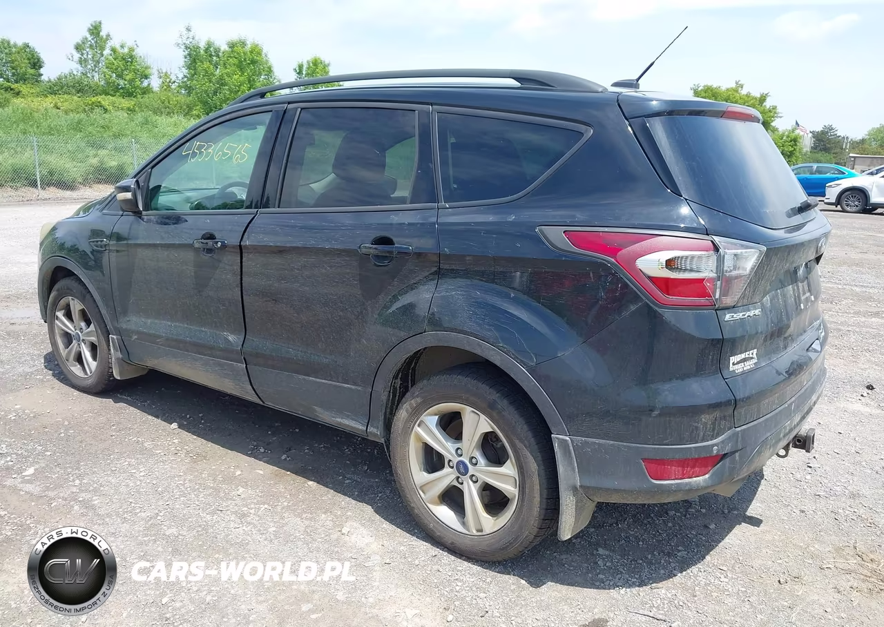 2017 Ford Escape Titanium VIN:1FMCU9J95HUA90412 - 3