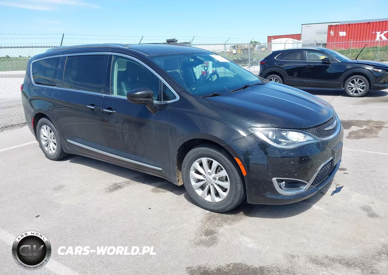 2018 Chrysler Pacifica Touring L – zdjęcie 1 z 16