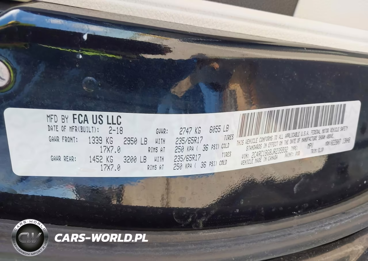 2018 Chrysler Pacifica Touring L VIN:2C4RC1BG8JR235932 - 9