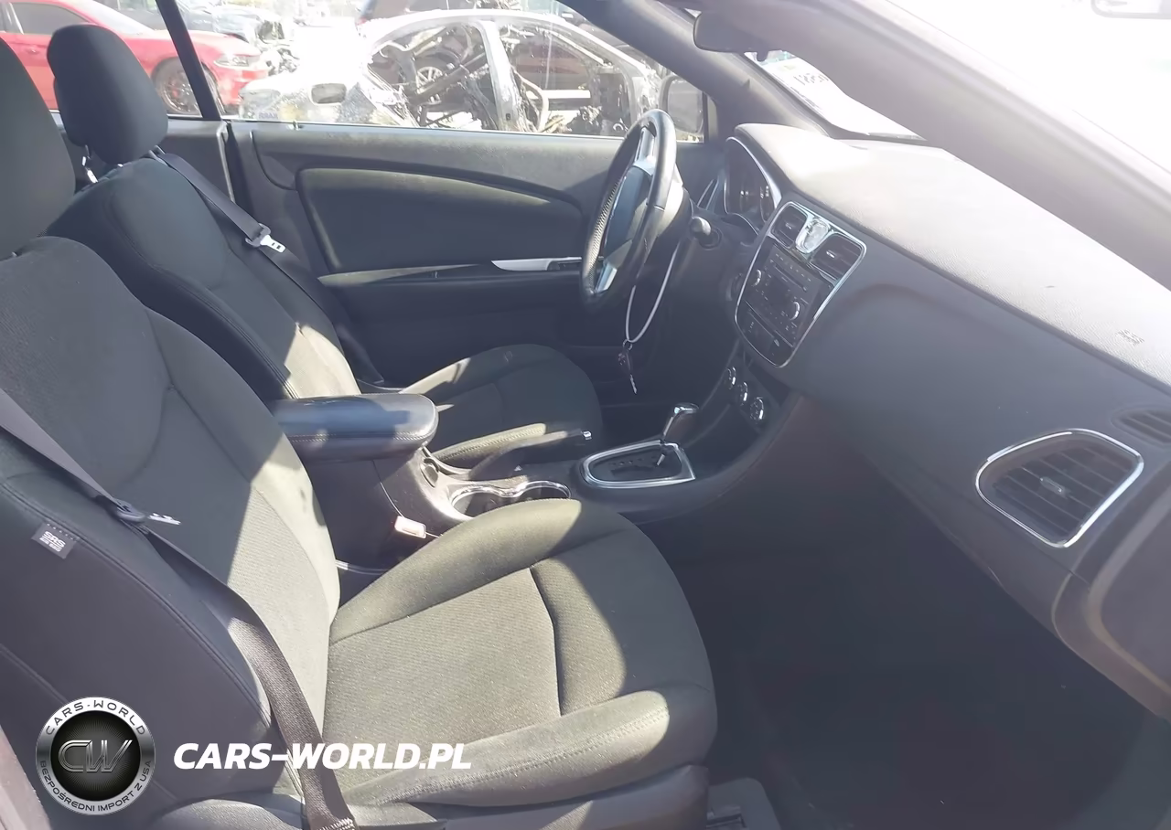 2011 Chrysler 200 Touring VIN:1C3BC2EB7BN606993 - 5