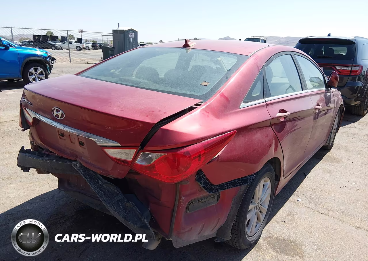 2013 Hyundai Sonata Gls VIN:5NPEB4AC0DH755447 - 4