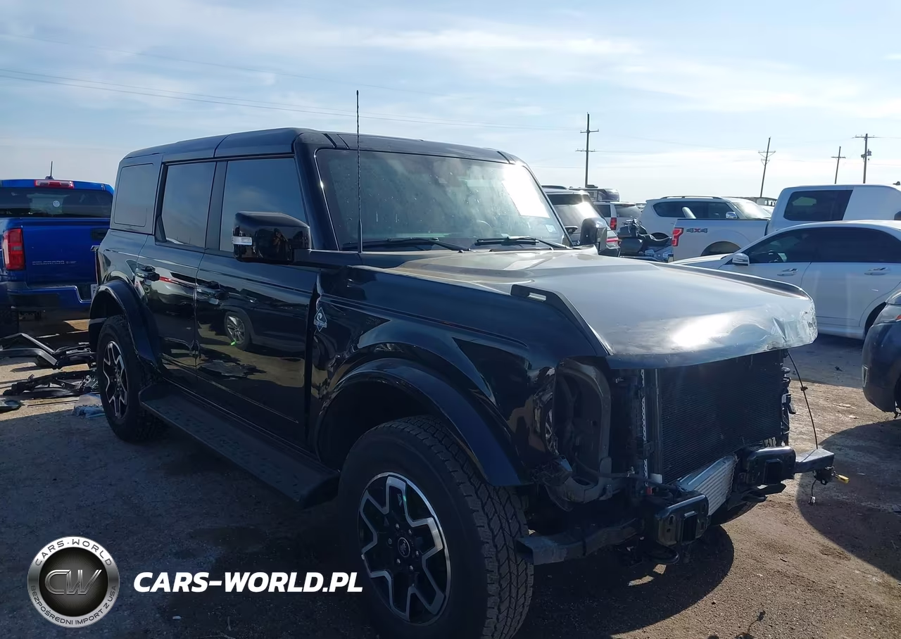 2025 Ford Bronco Outer Banks – zdjęcie 1 z 17