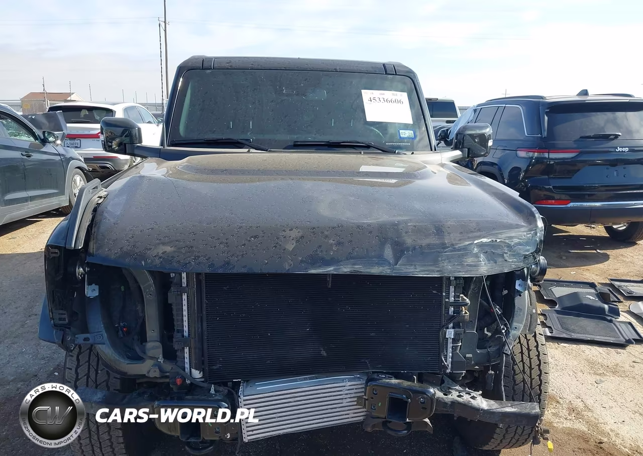 2025 Ford Bronco Outer Banks VIN:1FMEE8BP3SLB27709 - 13