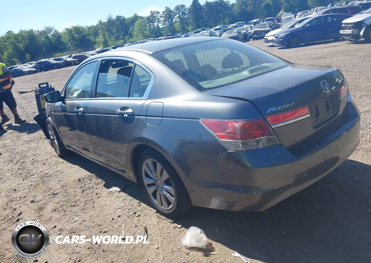 2011 Honda Accord 2.4 Ex VIN:1HGCP2F70BA064577 - 3