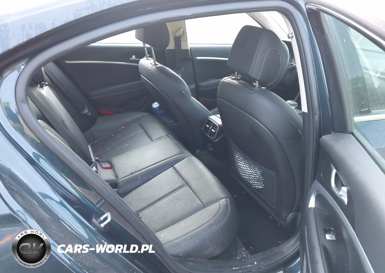 2022 Genesis G70 2.0T Awd VIN:KMTG34TA6NU101188 - 8