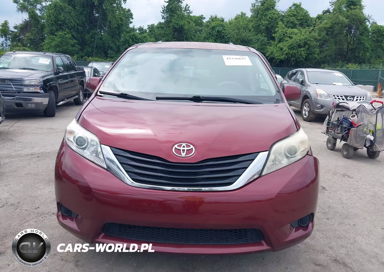 2012 Toyota Sienna Le 7 Passenger VIN:5TDJK3DCXCS041953 - 12