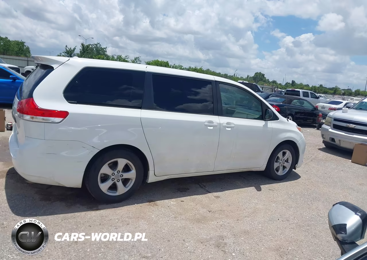 2012 Toyota Sienna Base V6 7 Passenger VIN:5TDZK3DC0CS194313 - 13