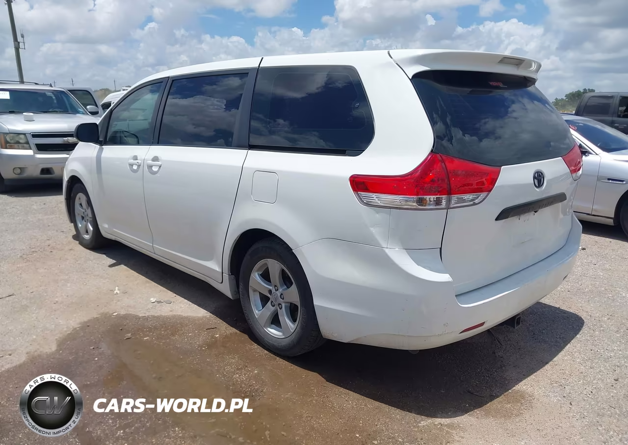 2012 Toyota Sienna Base V6 7 Passenger VIN:5TDZK3DC0CS194313 - 3