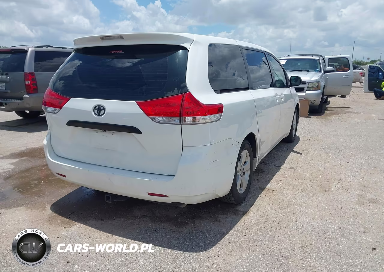 2012 Toyota Sienna Base V6 7 Passenger VIN:5TDZK3DC0CS194313 - 4