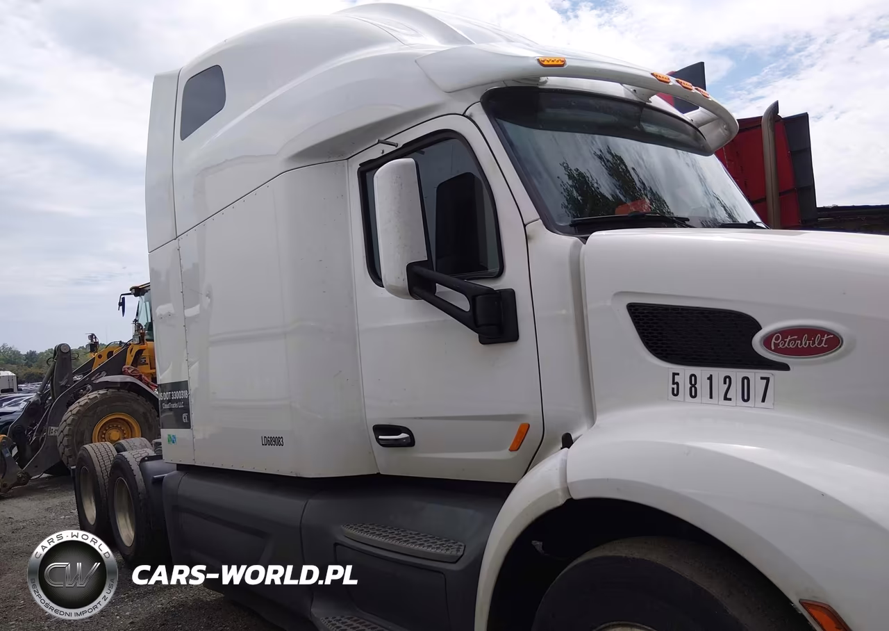 2020 Peterbilt 579 VIN:1XPBDP9X7LD689083 - 14