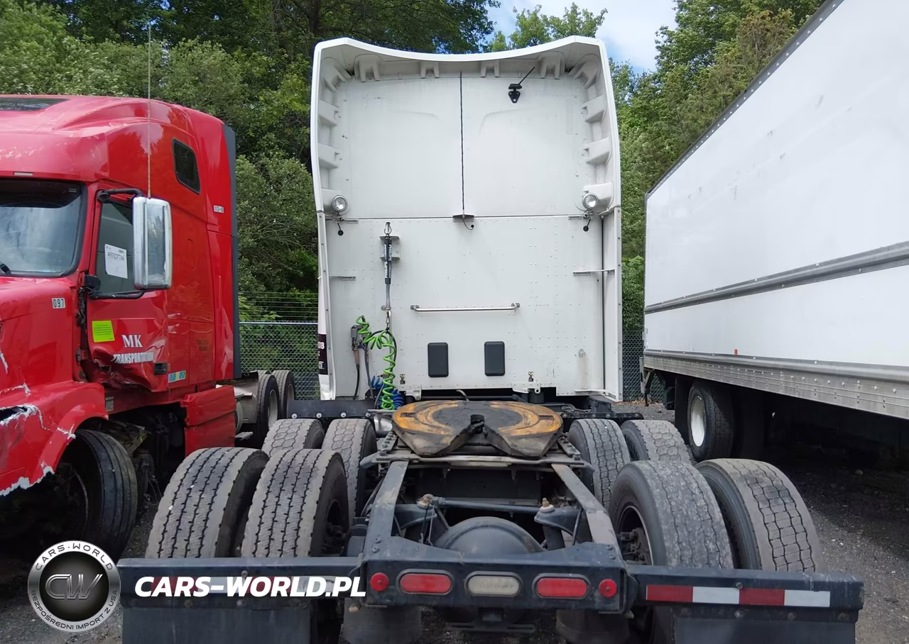 2020 Peterbilt 579 VIN:1XPBDP9X7LD689083 - 16