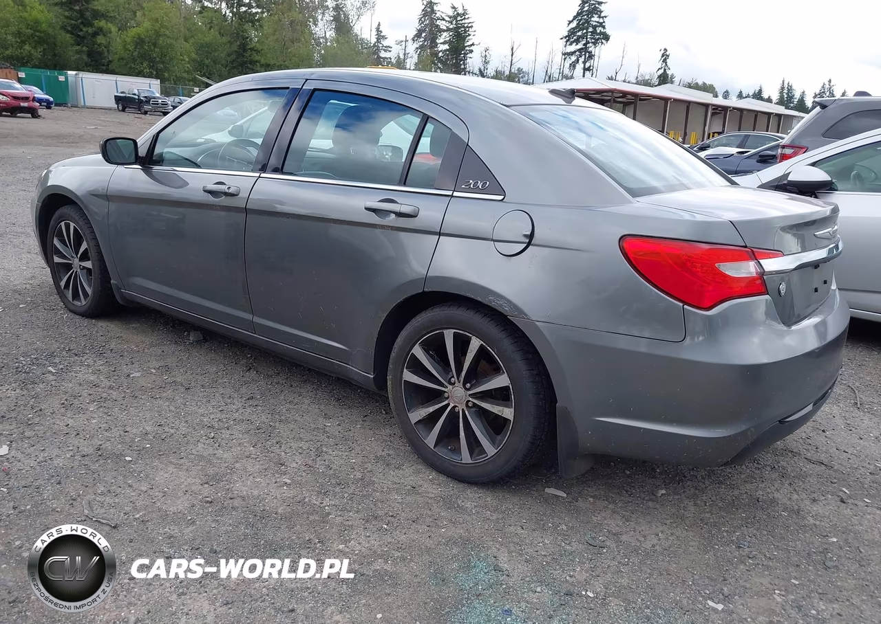 2012 Chrysler 200 Touring VIN:1C3CCBBG6CN304603 - 3