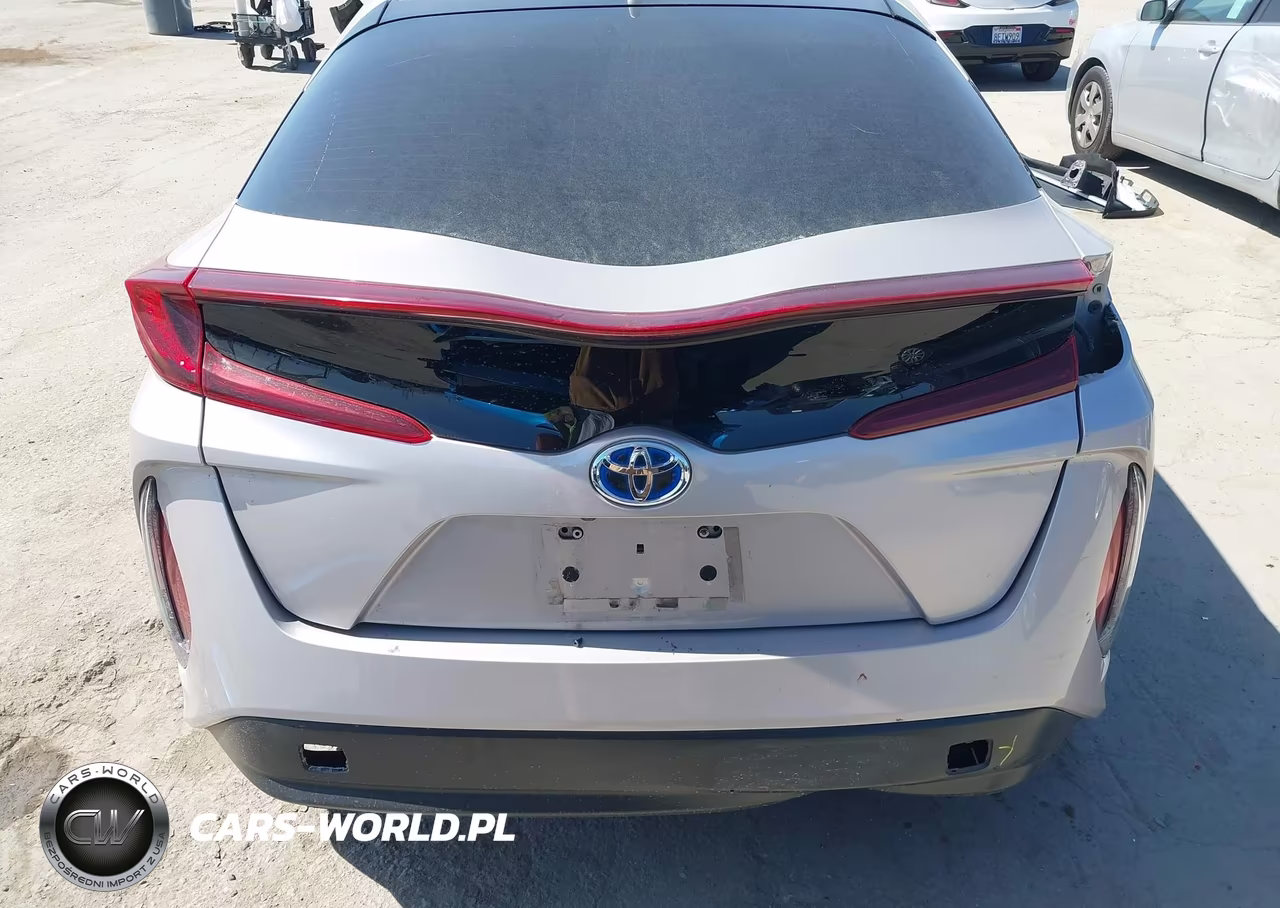 2020 Toyota Prius Prime Le VIN:JTDKARFP3L3127634 - 16