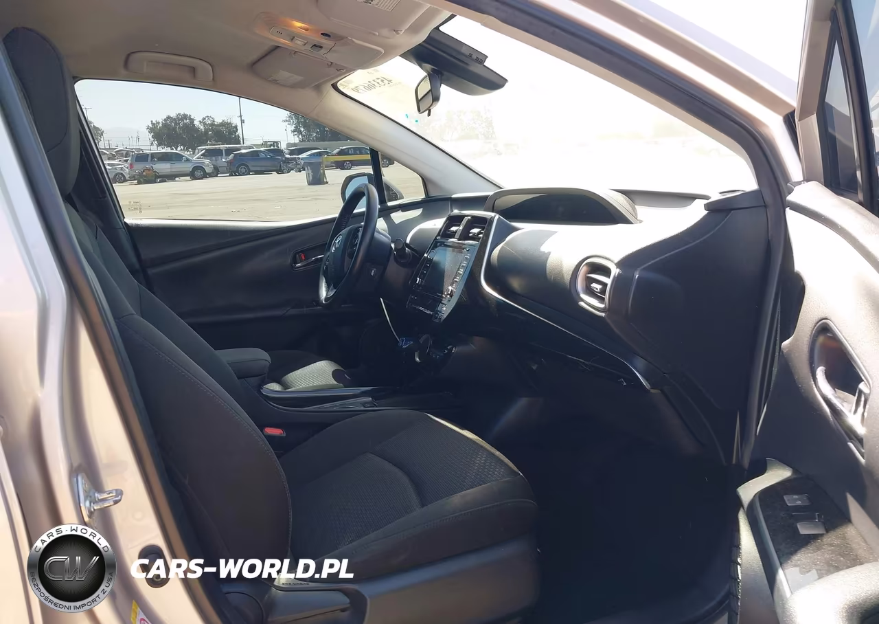 2020 Toyota Prius Prime Le VIN:JTDKARFP3L3127634 - 5