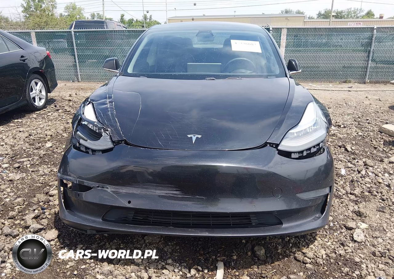 2018 Tesla Model 3 Long Range-Mid Range VIN:5YJ3E1EA5JF071011 - 13