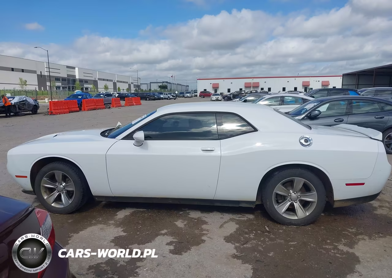 2016 Dodge Challenger Sxt VIN:2C3CDZAG1GH101365 - 14