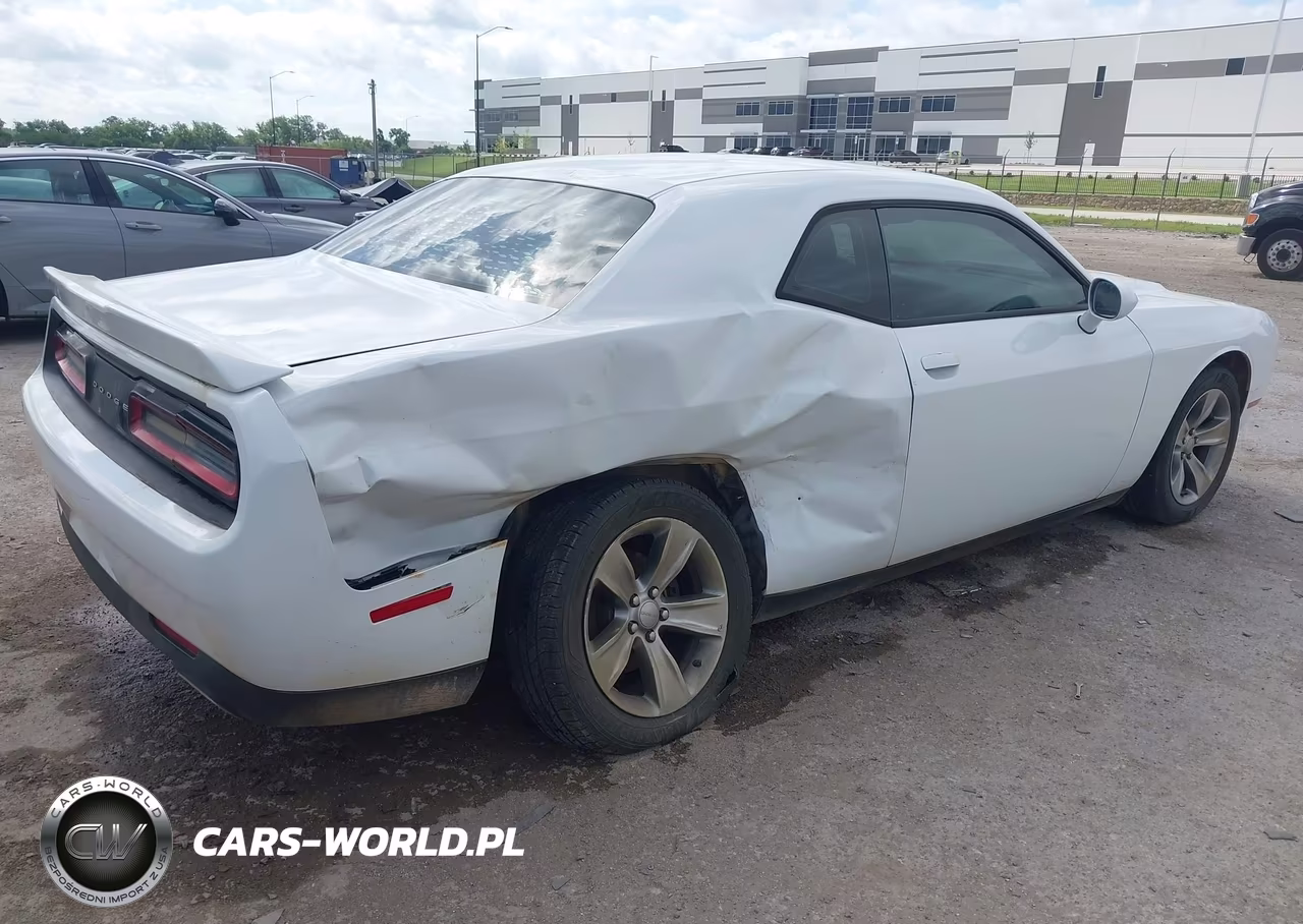 2016 Dodge Challenger Sxt VIN:2C3CDZAG1GH101365 - 4