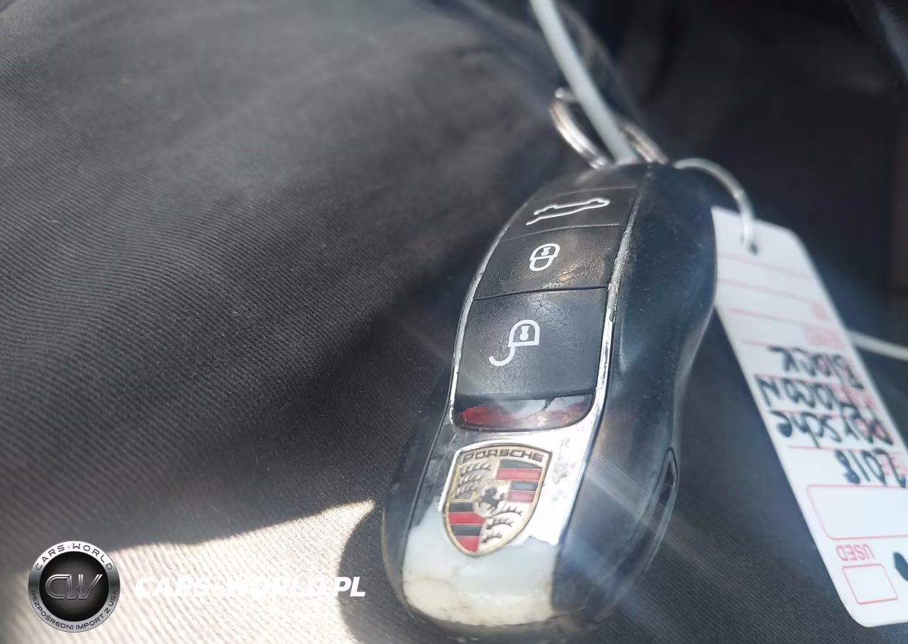 2018 Porsche Macan VIN:WP1AA2A53JLB10448 - 11
