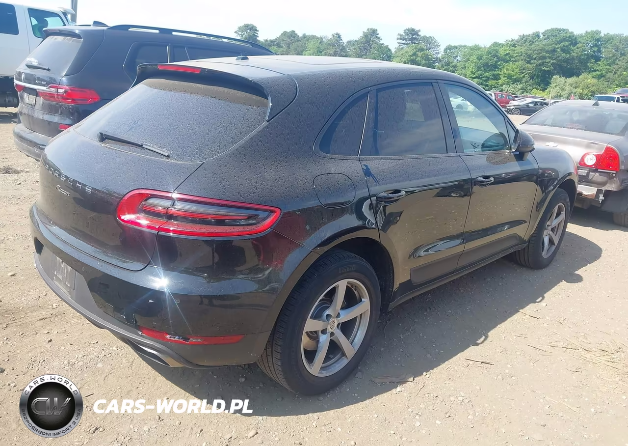 2018 Porsche Macan VIN:WP1AA2A53JLB10448 - 4
