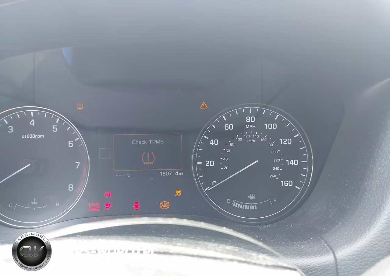 2015 Hyundai Genesis 3.8 VIN:KMHGN4JE8FU100281 - 7