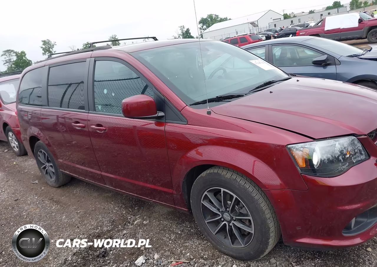 2018 Dodge Grand Caravan Gt VIN:2C4RDGEG2JR336914 - 13