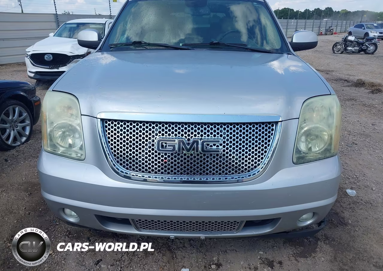 2010 GMC Yukon Denali VIN:1GKUKEEF5AR105463 - 12