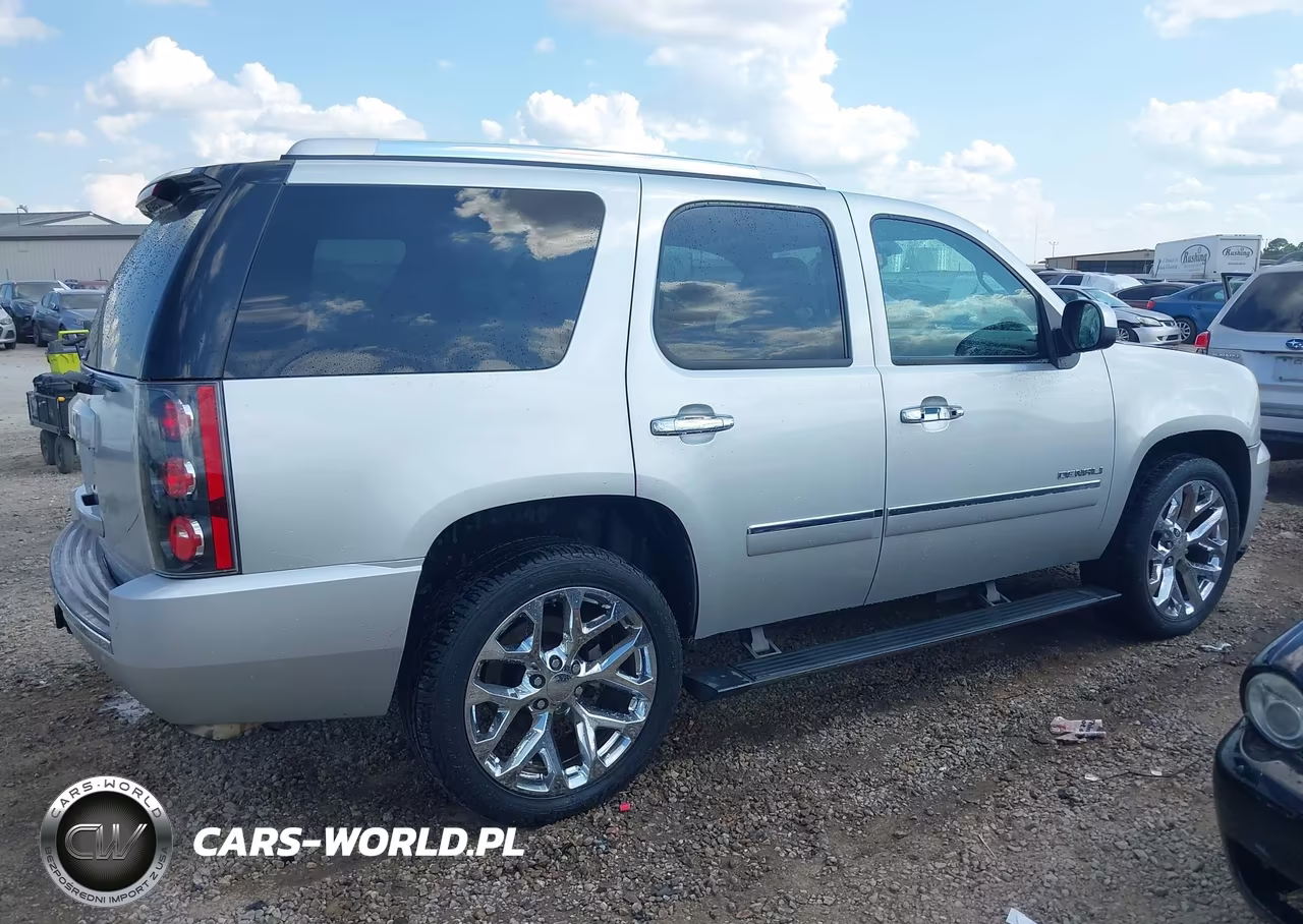 2010 GMC Yukon Denali VIN:1GKUKEEF5AR105463 - 13
