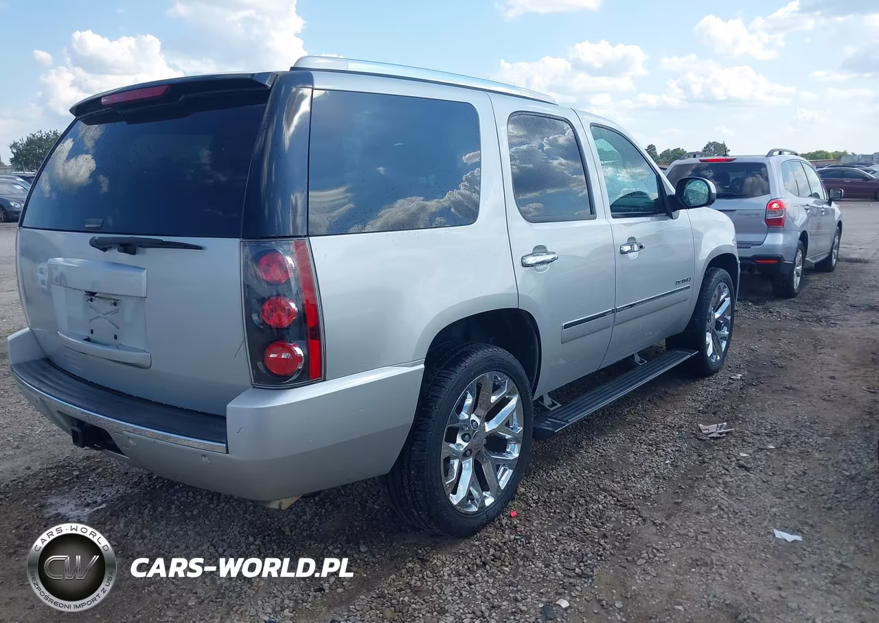 2010 GMC Yukon Denali VIN:1GKUKEEF5AR105463 - 4