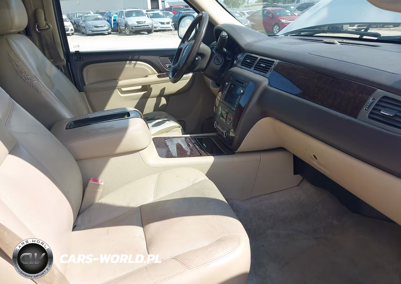 2010 GMC Yukon Denali VIN:1GKUKEEF5AR105463 - 5