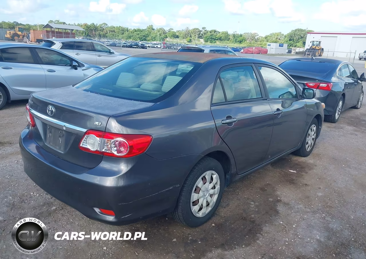 2011 Toyota Corolla Le VIN:JTDBU4EE7BJ098367 - 4