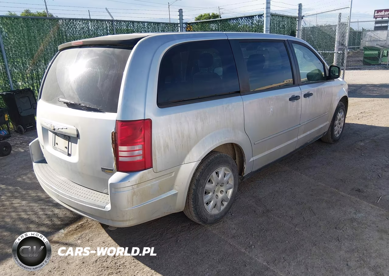 2008 Chrysler Town & Country Lx VIN:2A8HR44H78R674964 - 4