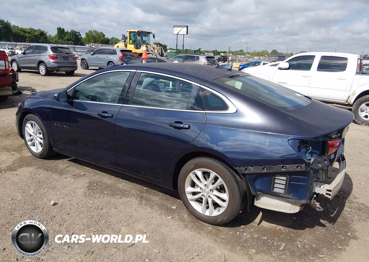 2018 Chevrolet Malibu Lt VIN:1G1ZD5ST3JF134685 - 3