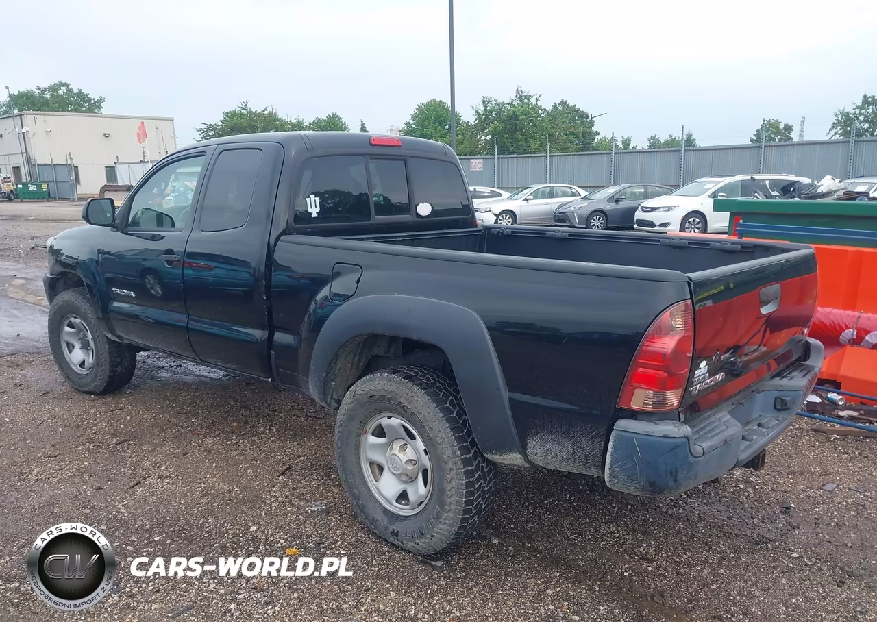 2013 Toyota Tacoma Base V6 VIN:5TFUU4EN0DX075893 - 3