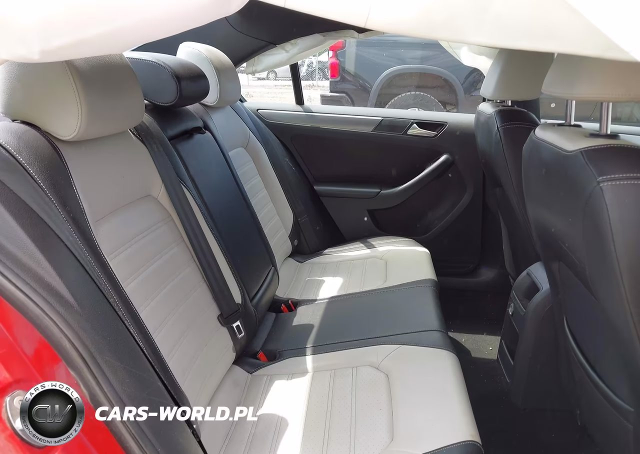 2017 Volkswagen Jetta 1.8T Sport VIN:3VWD17AJ9HM394408 - 8