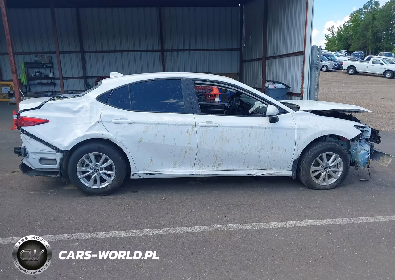 2025 Toyota Camry Le VIN:4T1DBADK5SU027571 - 14