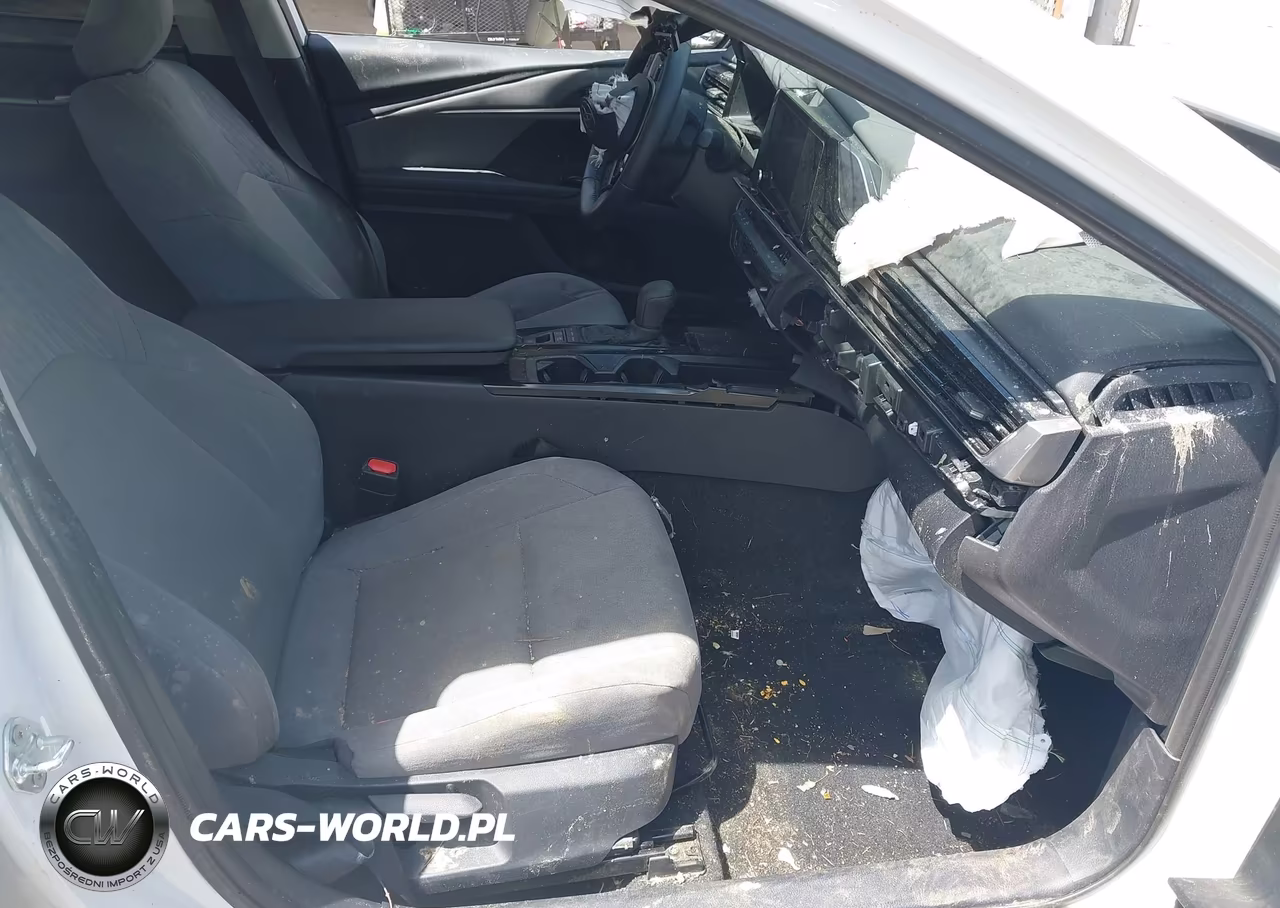 2025 Toyota Camry Le VIN:4T1DBADK5SU027571 - 5