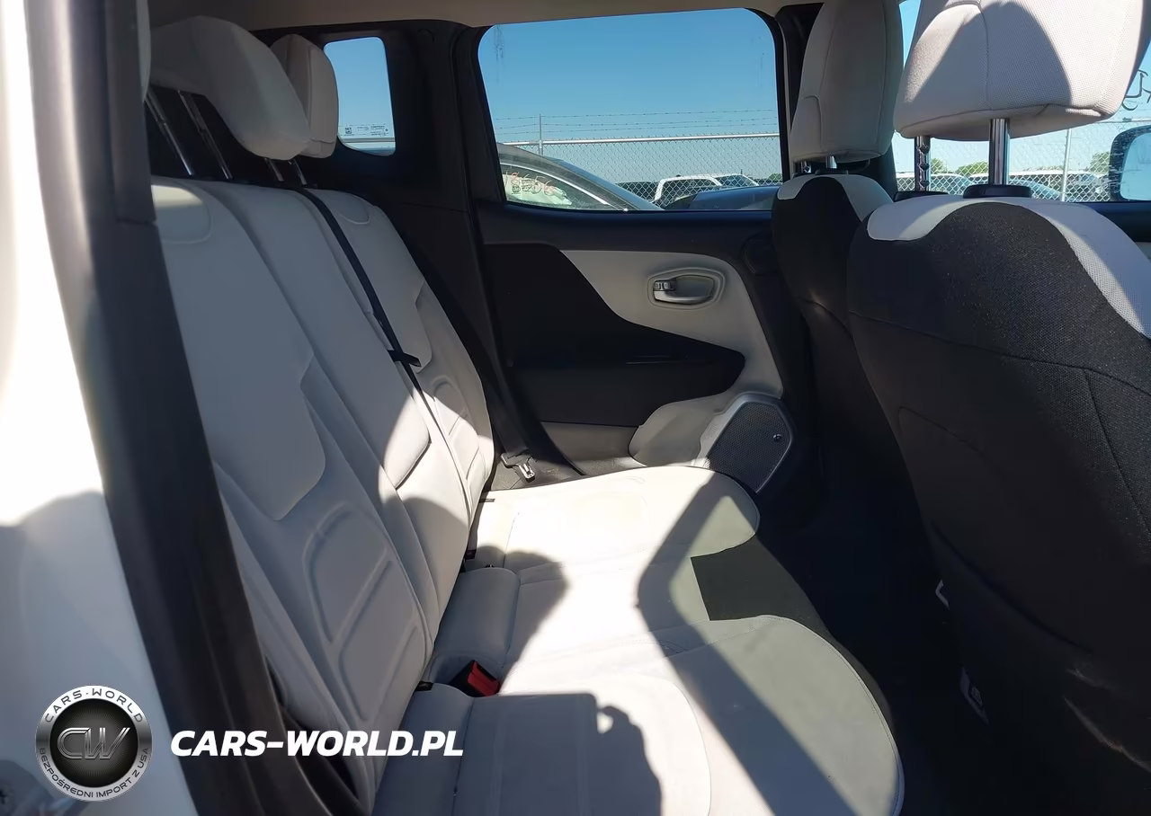 2018 Jeep Renegade Latitude 4X4 VIN:ZACCJBBB4JPH98308 - 8