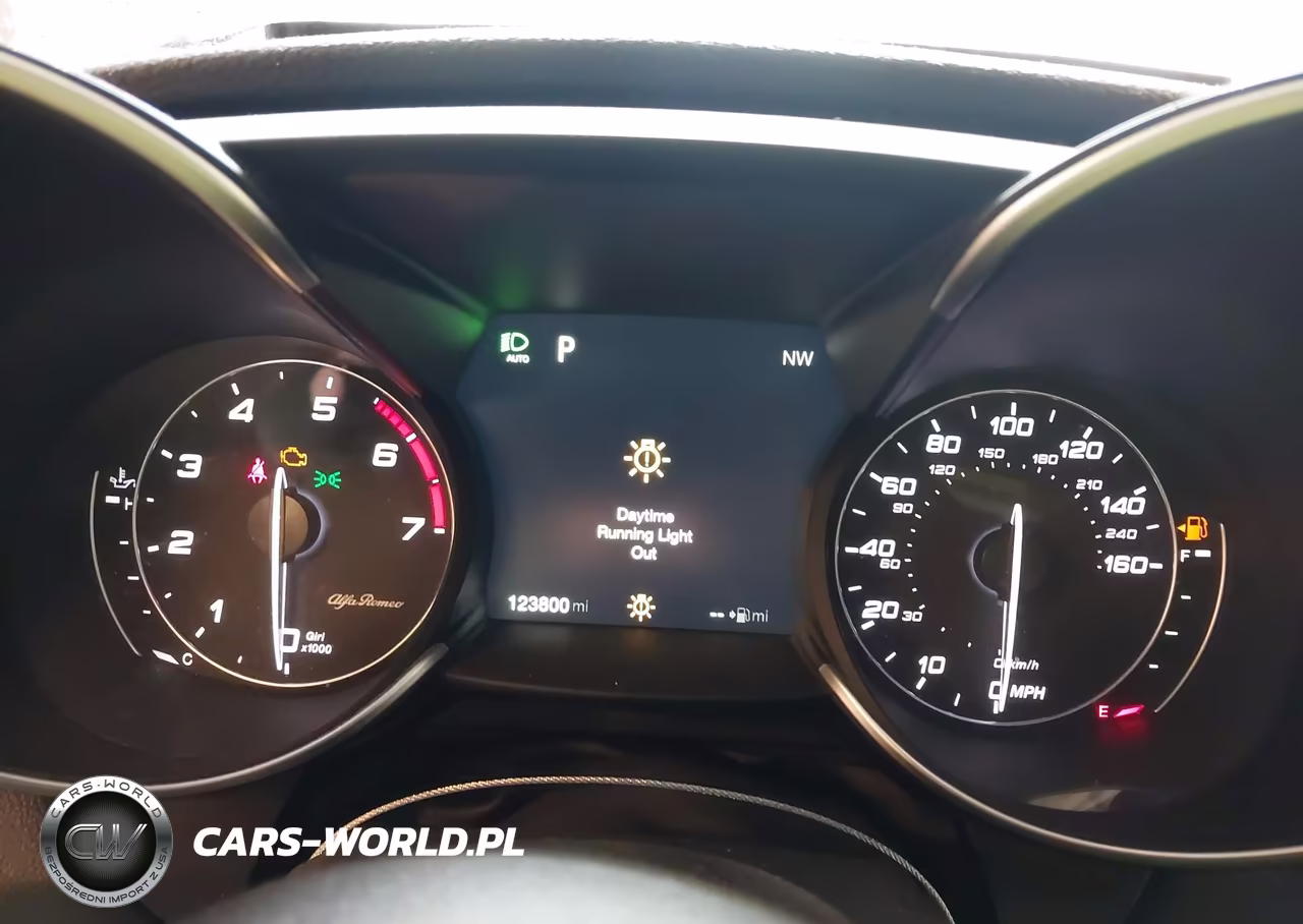 2017 Alfa Romeo Giulia Awd VIN:ZARFAEDN6H7539046 - 7