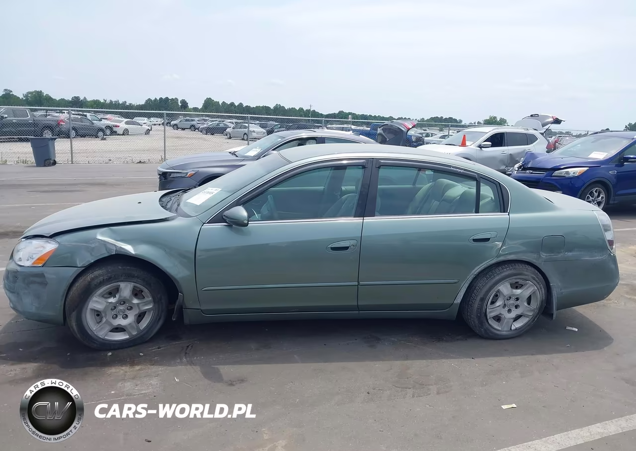 2002 Nissan Altima 2.5 S VIN:1N4AL11D52C703930 - 14