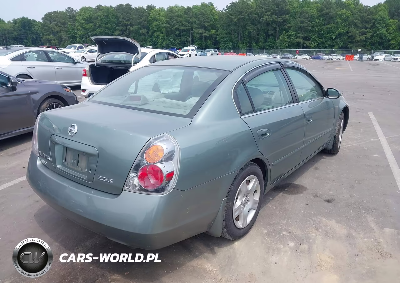 2002 Nissan Altima 2.5 S VIN:1N4AL11D52C703930 - 4
