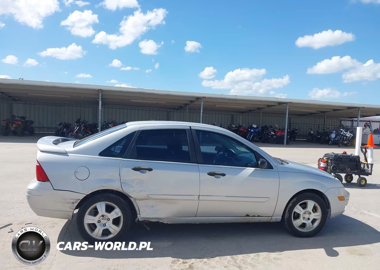 2005 Ford Focus Zx4 VIN:1FAFP34N55W298455 - 12