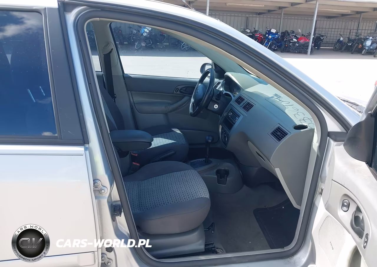 2005 Ford Focus Zx4 VIN:1FAFP34N55W298455 - 5