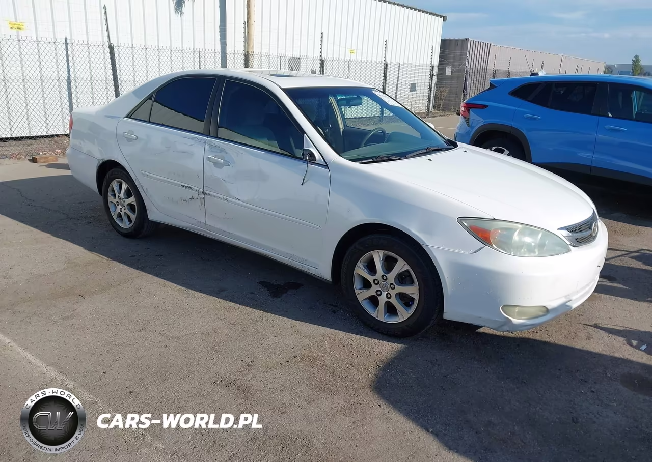 2004 Toyota Camry Le – zdjęcie 1 z 12