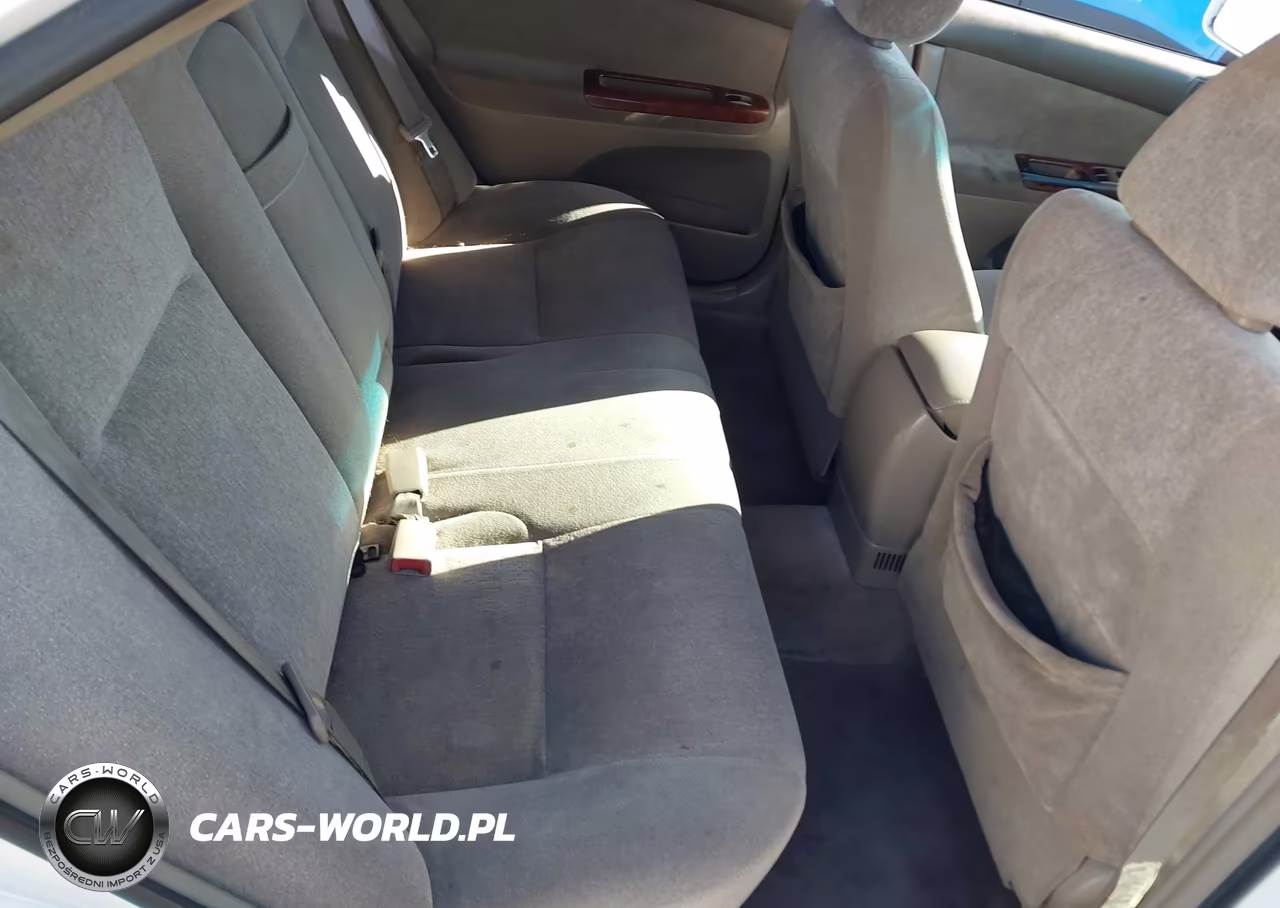 2004 Toyota Camry Le VIN:JTDBE32K440265116 - 8