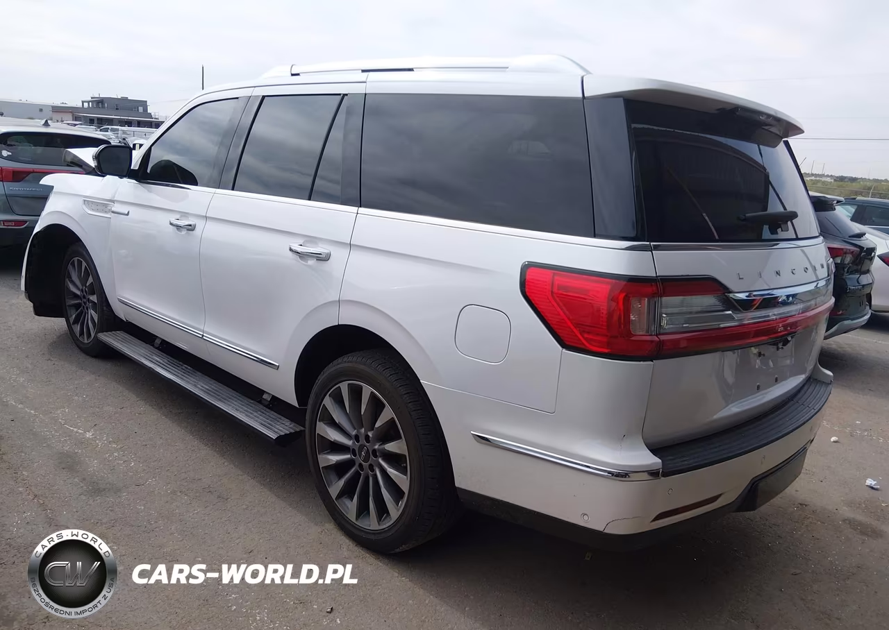 2019 Lincoln Navigator Select VIN:5LMJJ2HT9KEL16362 - 3
