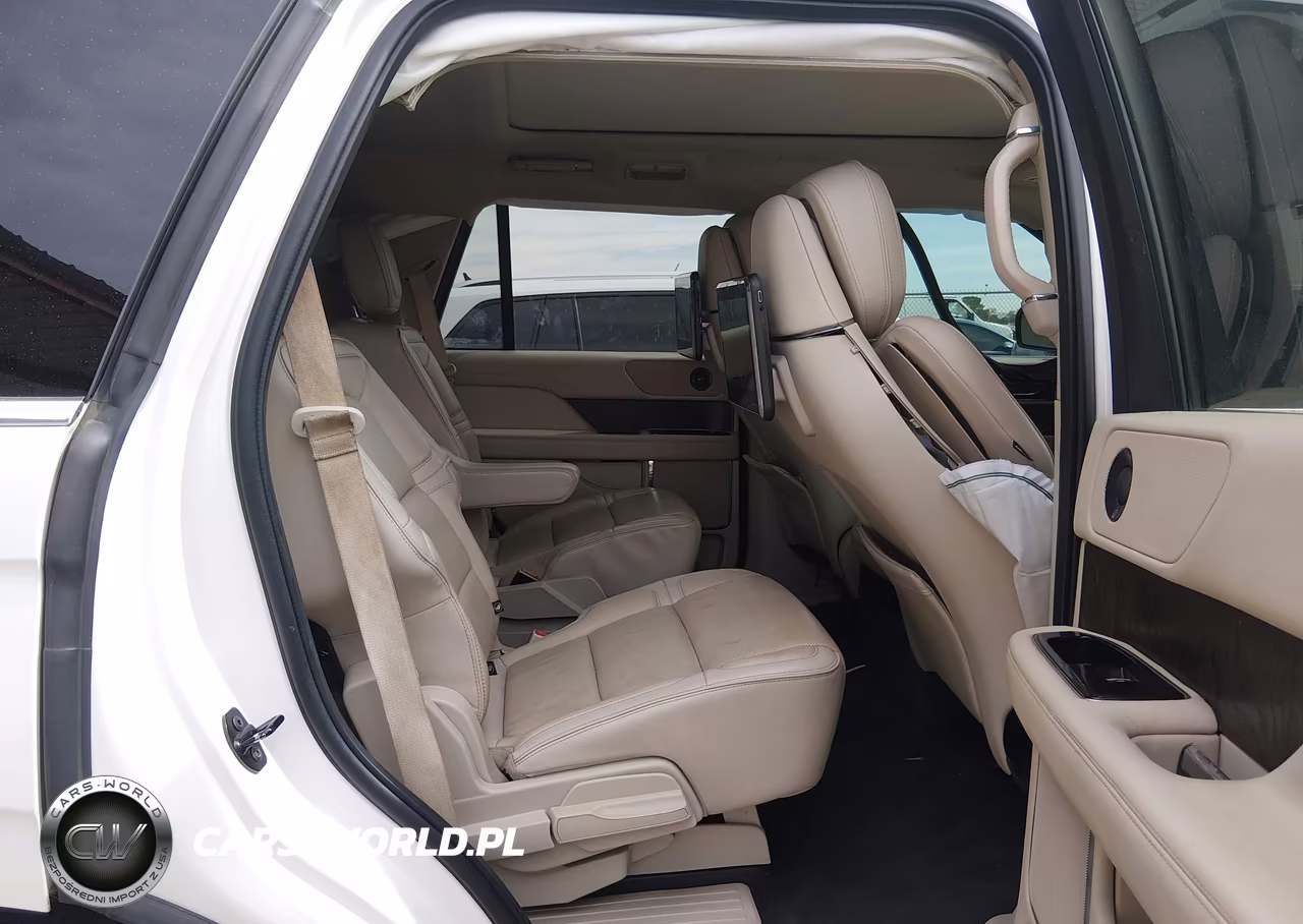 2019 Lincoln Navigator Select VIN:5LMJJ2HT9KEL16362 - 8