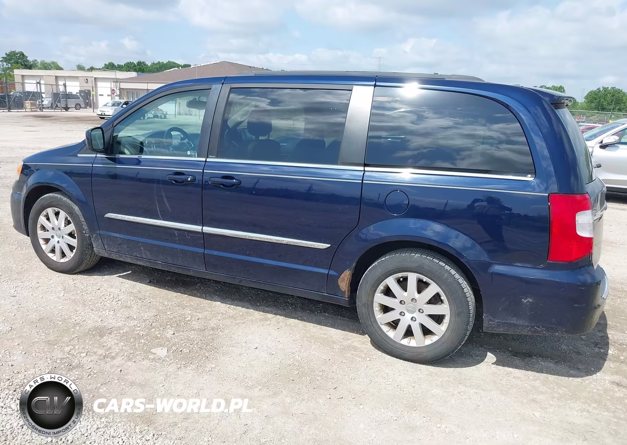 2013 Chrysler Town & Country Touring VIN:2C4RC1BG4DR573607 - 3