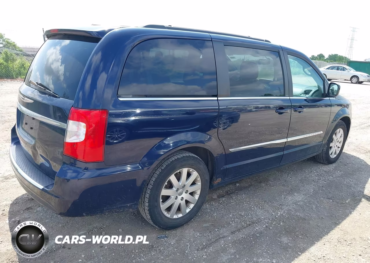 2013 Chrysler Town & Country Touring VIN:2C4RC1BG4DR573607 - 4