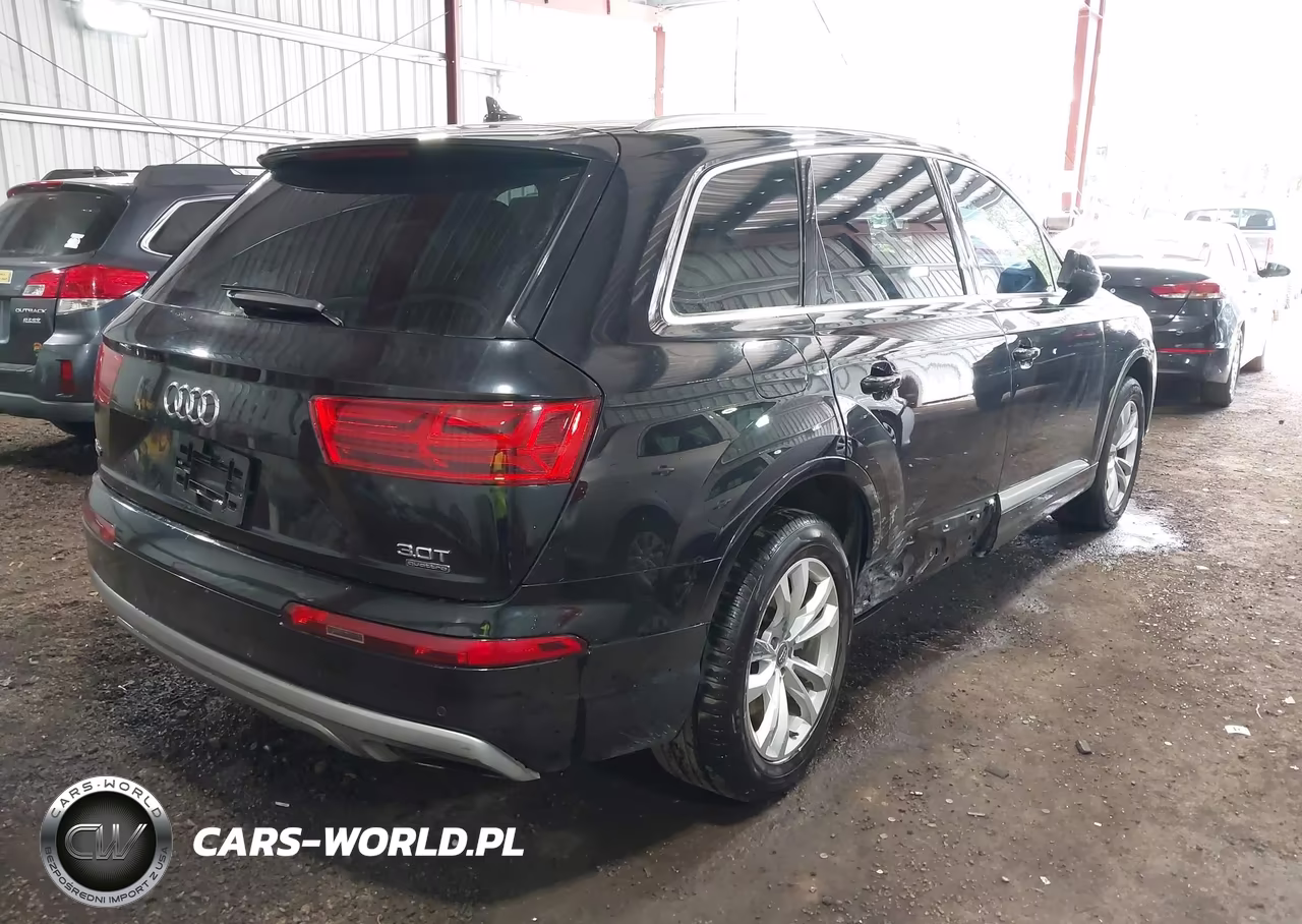 2017 Audi Q7 3.0T Premium VIN:WA1LAAF72HD027428 - 4