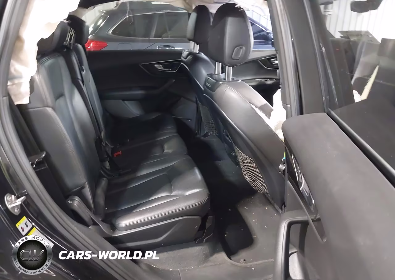 2017 Audi Q7 3.0T Premium VIN:WA1LAAF72HD027428 - 8